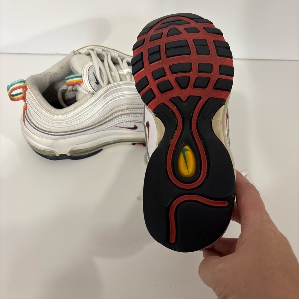 Nike Air Max 97
'Summit White/Siren Red-Black' Sneakers. Size 8 - Picture 5 of 6